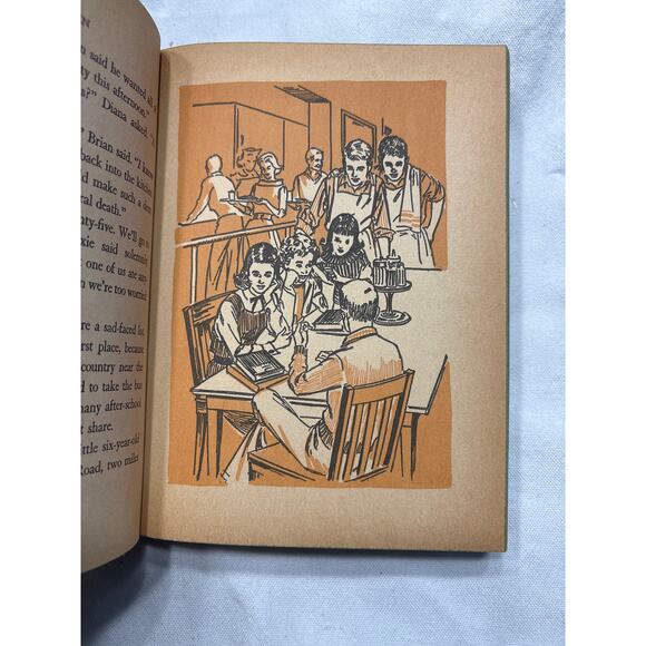 Trixie Belden and the Mysterious Code 1961 Whitman Vintage Book - Picture 10 of 11
